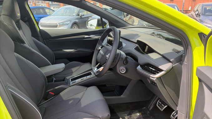 Skoda Enyaq 250kW vRS 82kWh 4x4 5dr Auto Electric Estate - Image 15